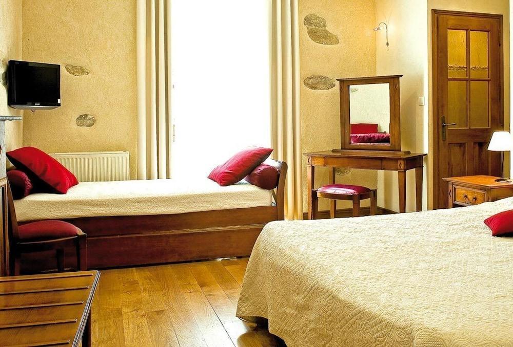 Hotel Les Remparts Мірпуа Екстер'єр фото